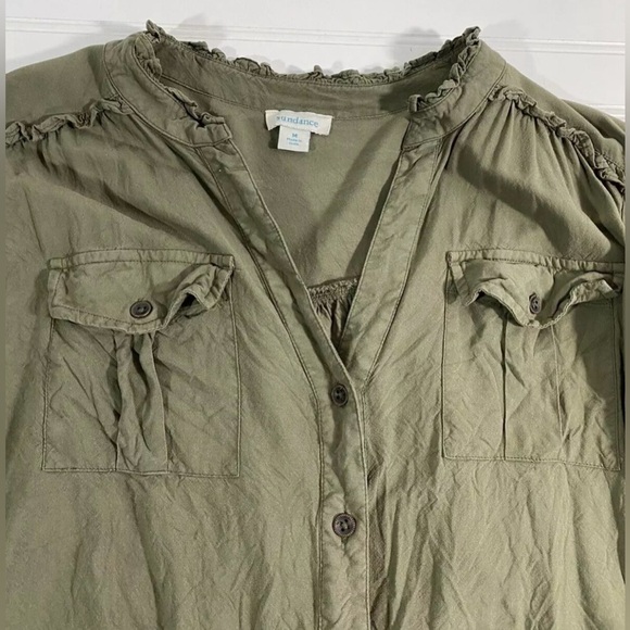 Sundance Womens Green Button Down Shirt with Ruffled Edge Size Medium Pockets - Picture 12 of 15